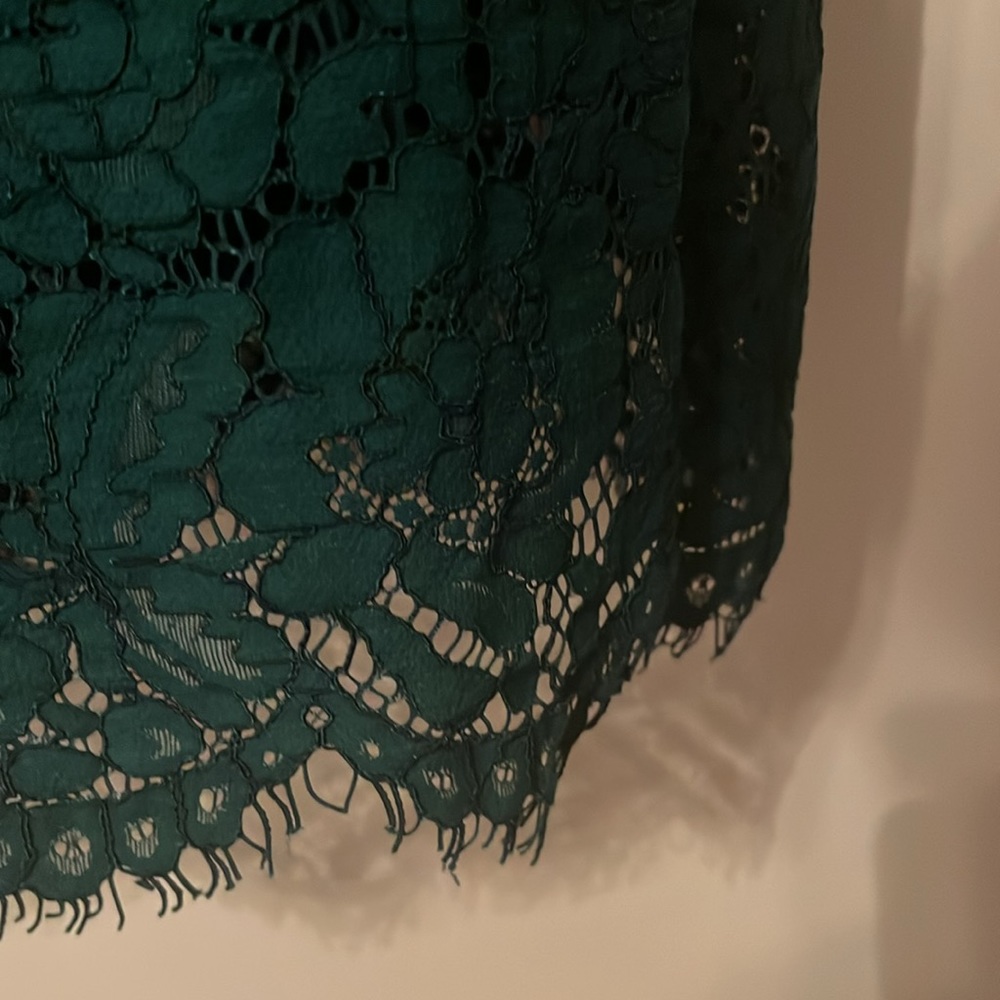 Women’s green lace dress - Picture 2 of 3